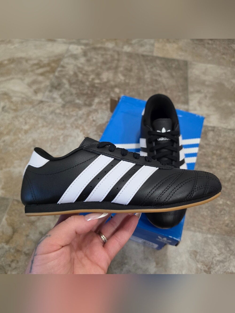 adidas Taekwondo Lace Sneakers / Size 4Y